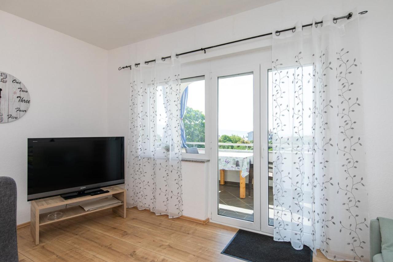 Apartments Oleander Krk Town Exterior foto